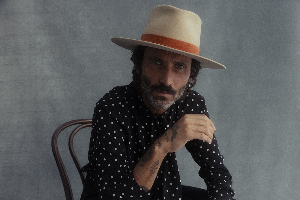 037 LEIVA
